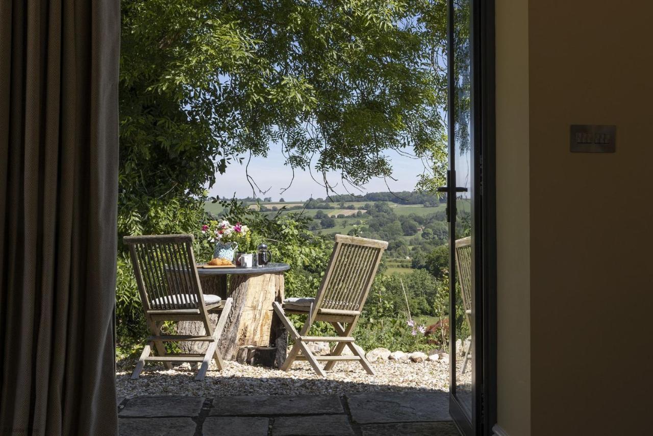 Meadow Barn Villa แอ็กซ์มินสเตอร์ ภายนอก รูปภาพ