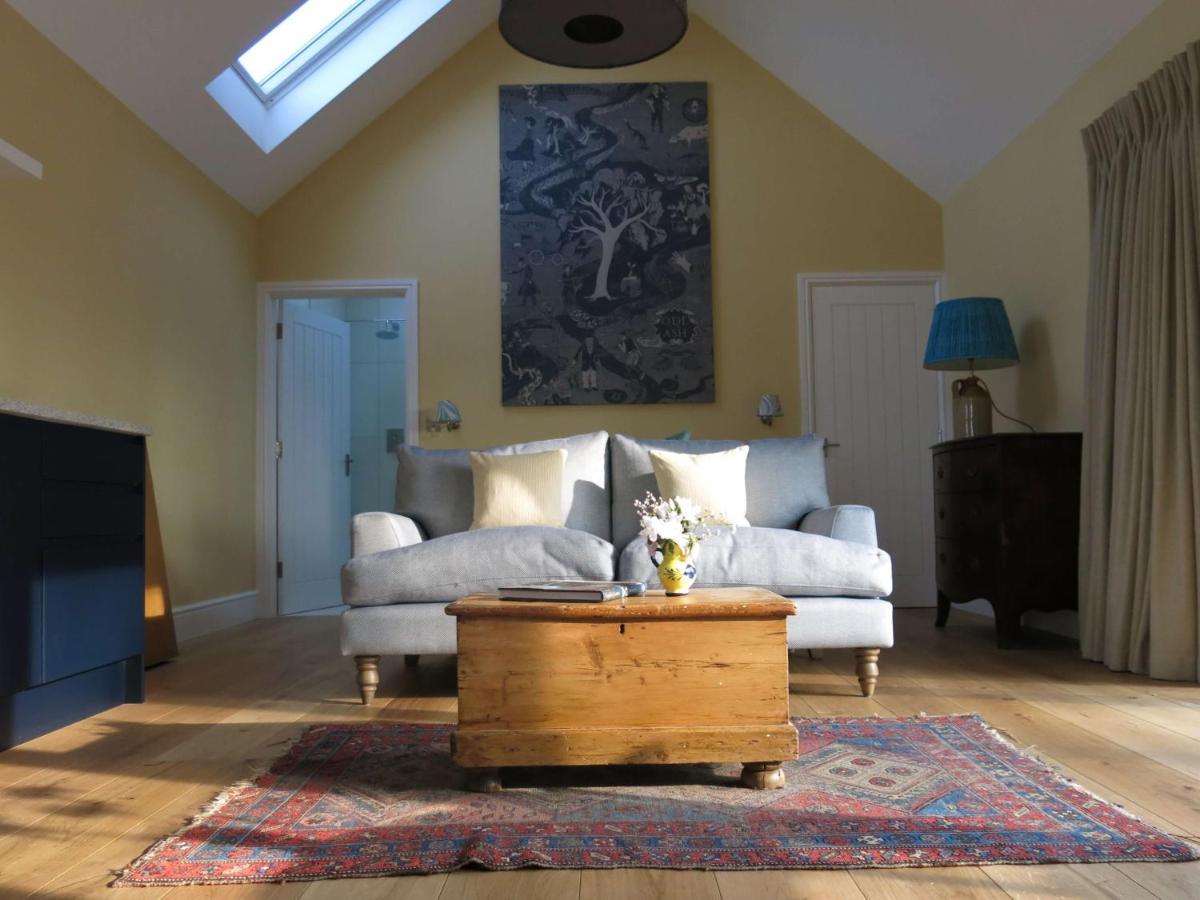 Meadow Barn Villa แอ็กซ์มินสเตอร์ ภายนอก รูปภาพ